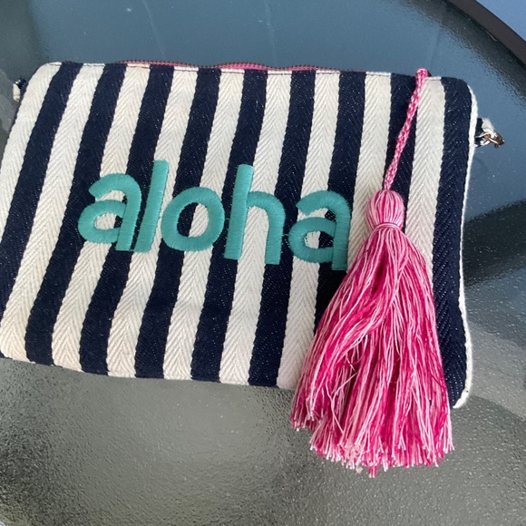 “ALOHA” BOHO STYLE EMBROIDERED COSMETIC BAG - Picture 4 of 5